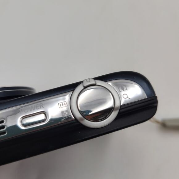 Samsung PL Series PL210 14.2MP Digital Camera Blue Fully Working Great Shape - Picture 16 of 16